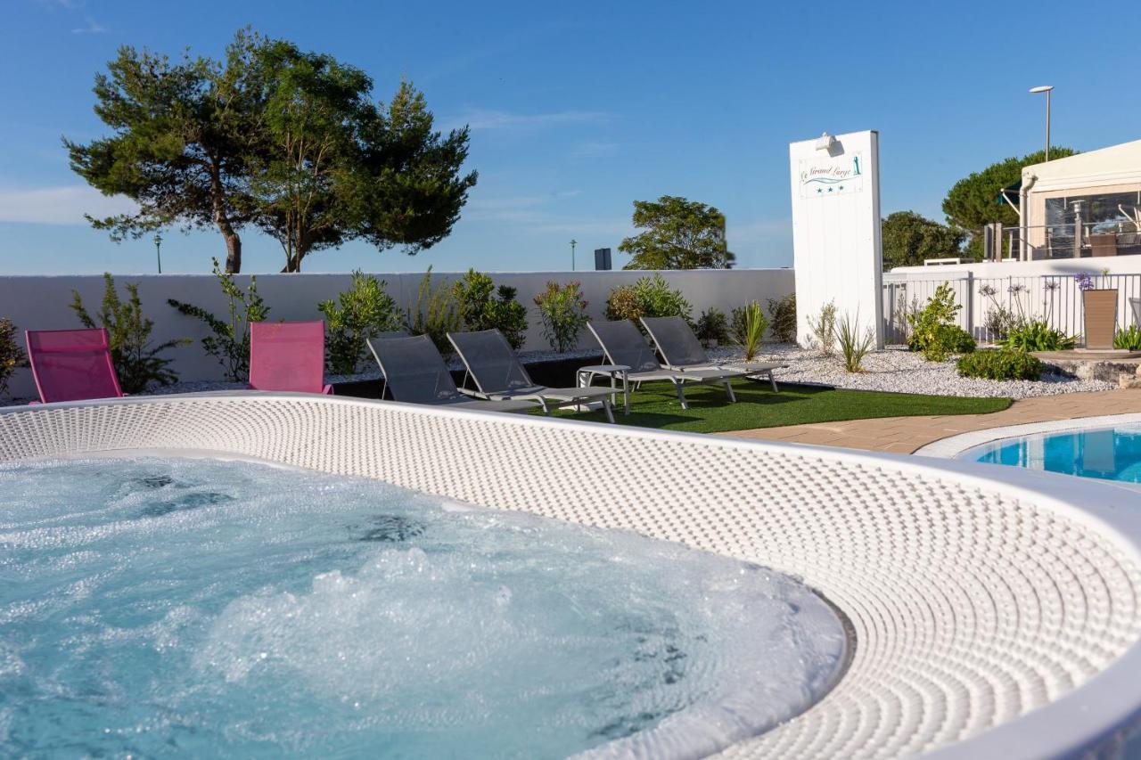 Hotel Restaurant Le Grand Large - Face A La Plage - Ile De Re 里维多瓦海滩 外观 照片